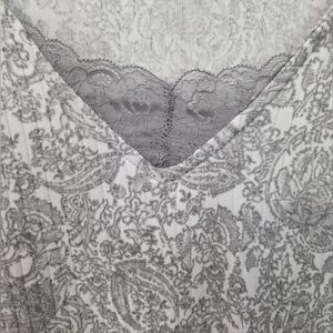 Tahari Light Gray Nightie